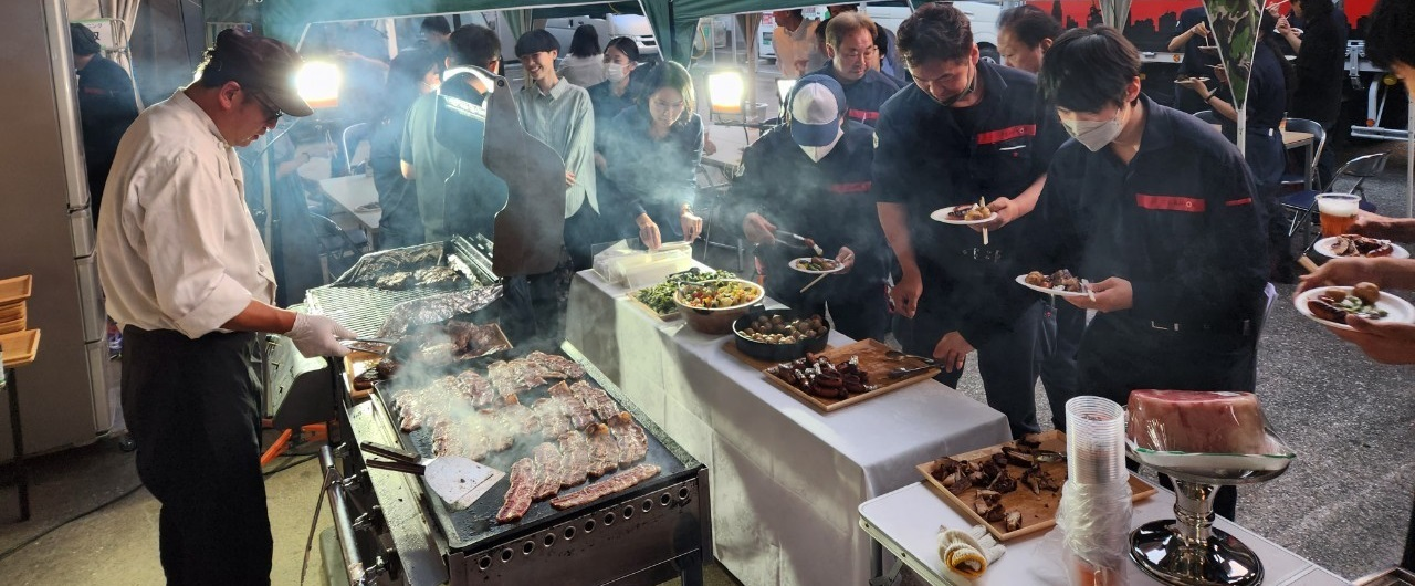 BBQをする様子