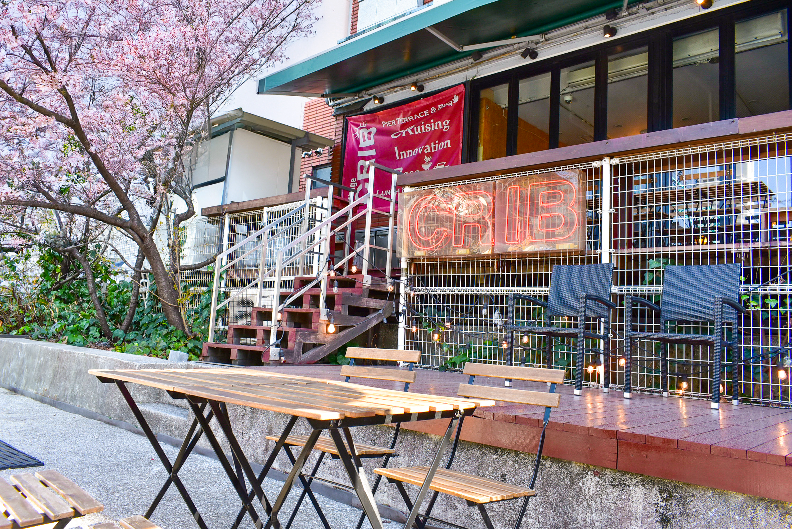 CRIBのテラス